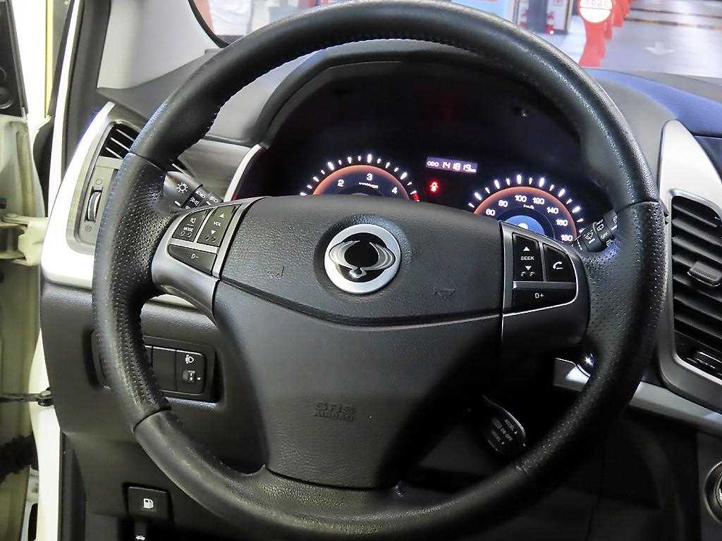 KGM KORANDO — photo 08