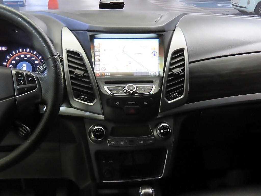 KGM KORANDO — photo 11