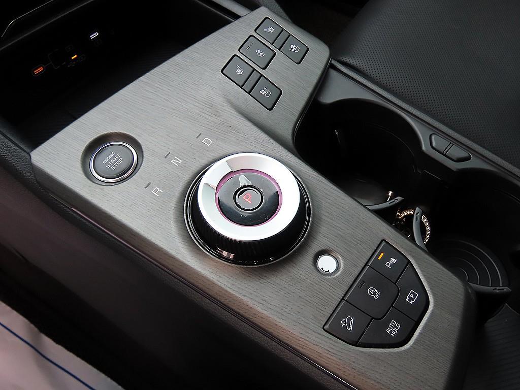 Kia Sportage — photo 11
