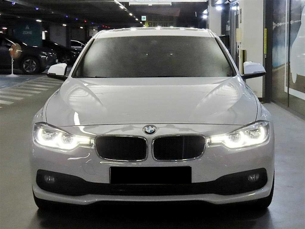 BMW 3-Series — photo 02