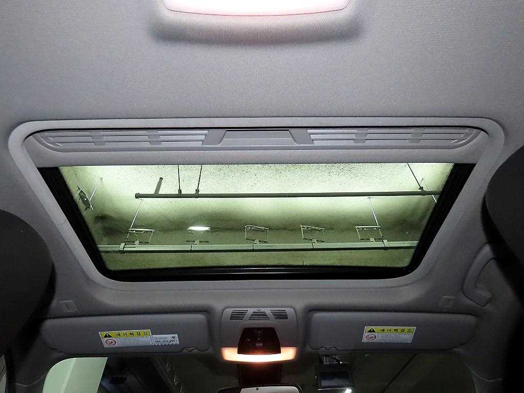 BMW 3-Series — photo 17
