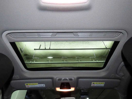 BMW 3-Series — photo 17