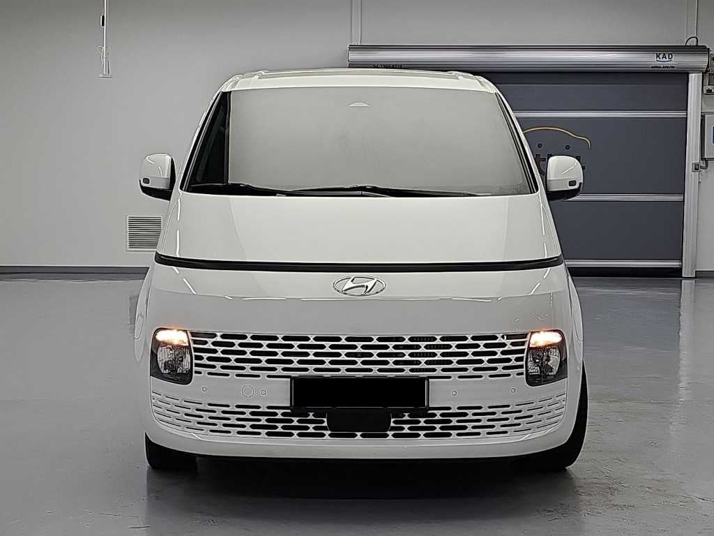 Hyundai Staria — photo 02