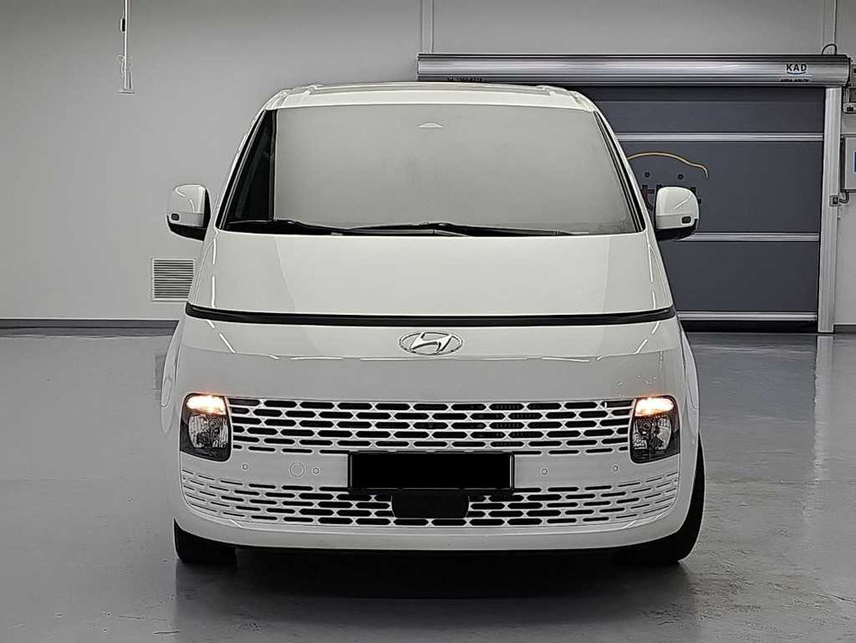 Hyundai Staria — photo 02