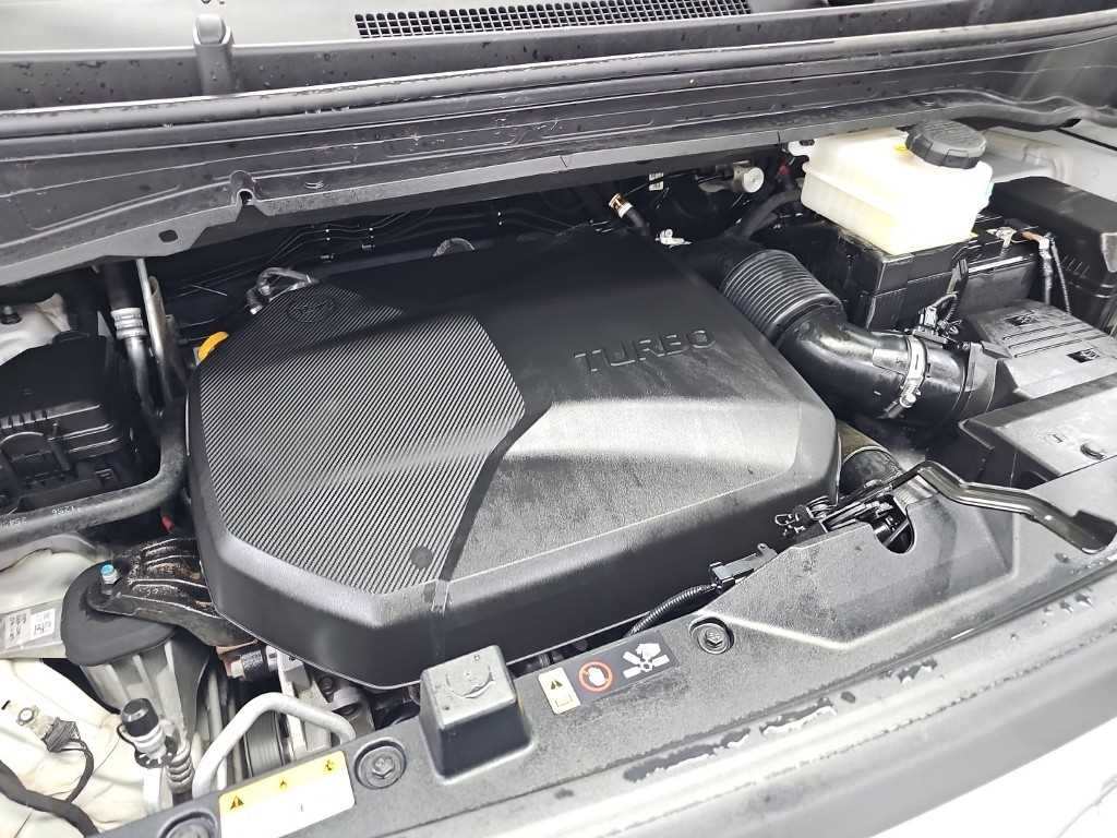Hyundai Staria — photo 05