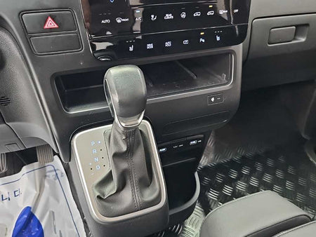 Hyundai Staria — photo 08