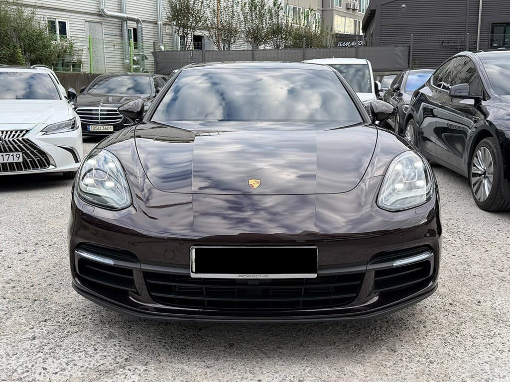 Porsche Panamera — photo 01