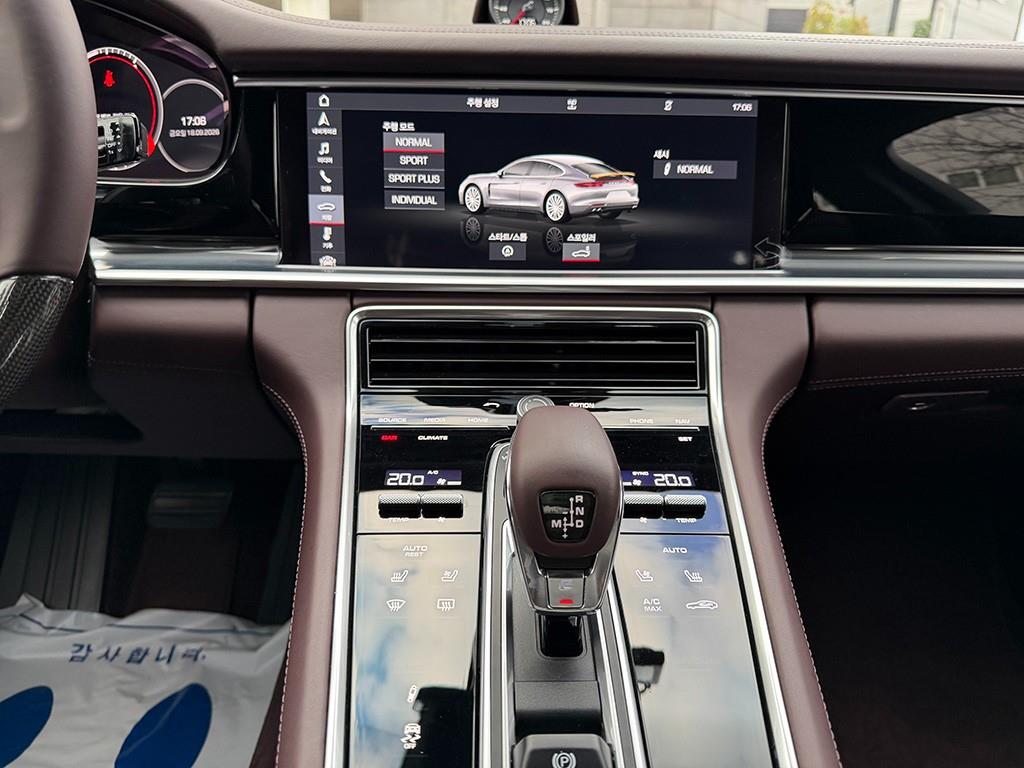 Porsche Panamera — photo 10