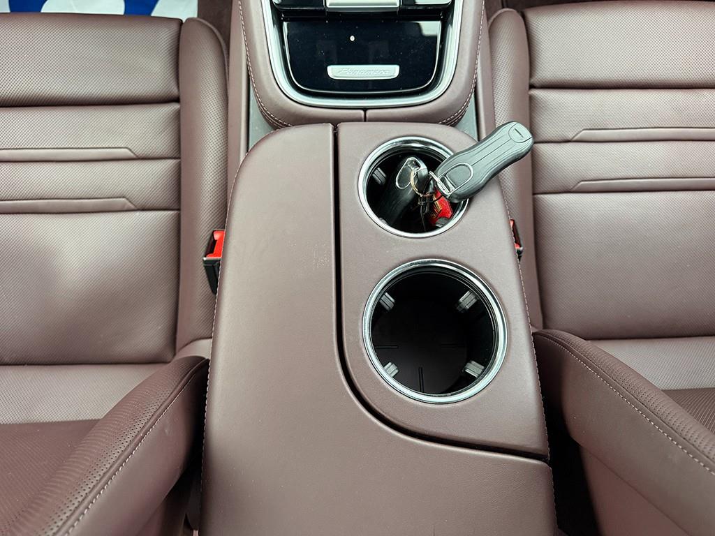 Porsche Panamera — photo 12
