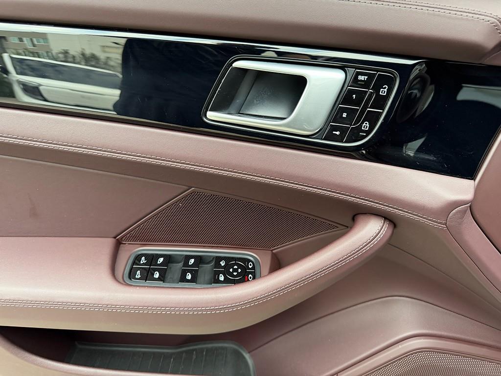 Porsche Panamera — photo 13