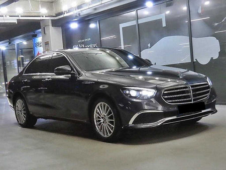 Mercedes-Benz E-Class — photo 02