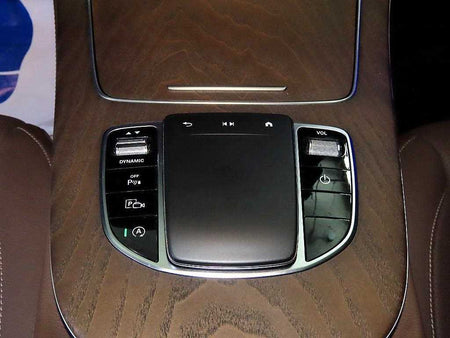 Mercedes-Benz E-Class — photo 13