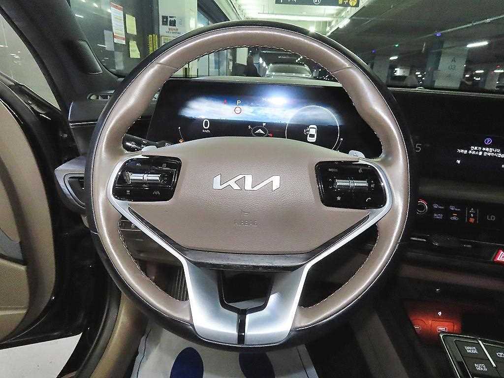 Kia K8 — photo 08