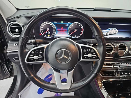 Mercedes-Benz E-Class — photo 09