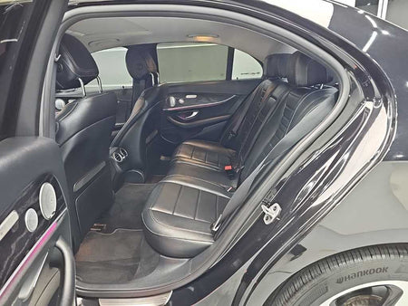 Mercedes-Benz E-Class — photo 12