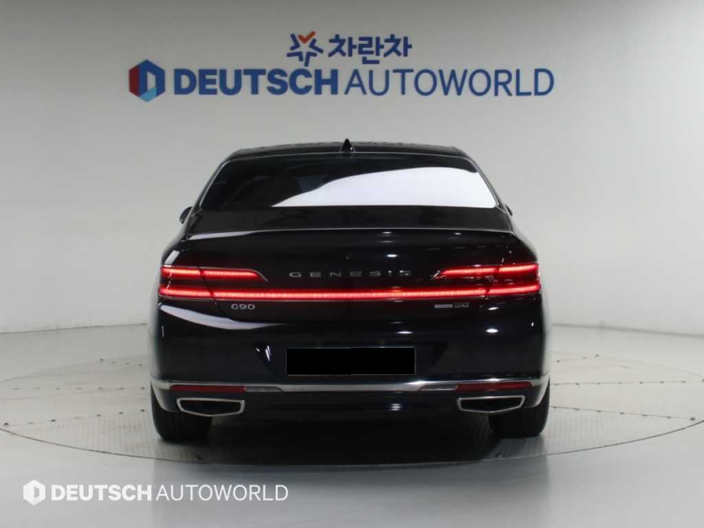 Genesis G90 — photo 04