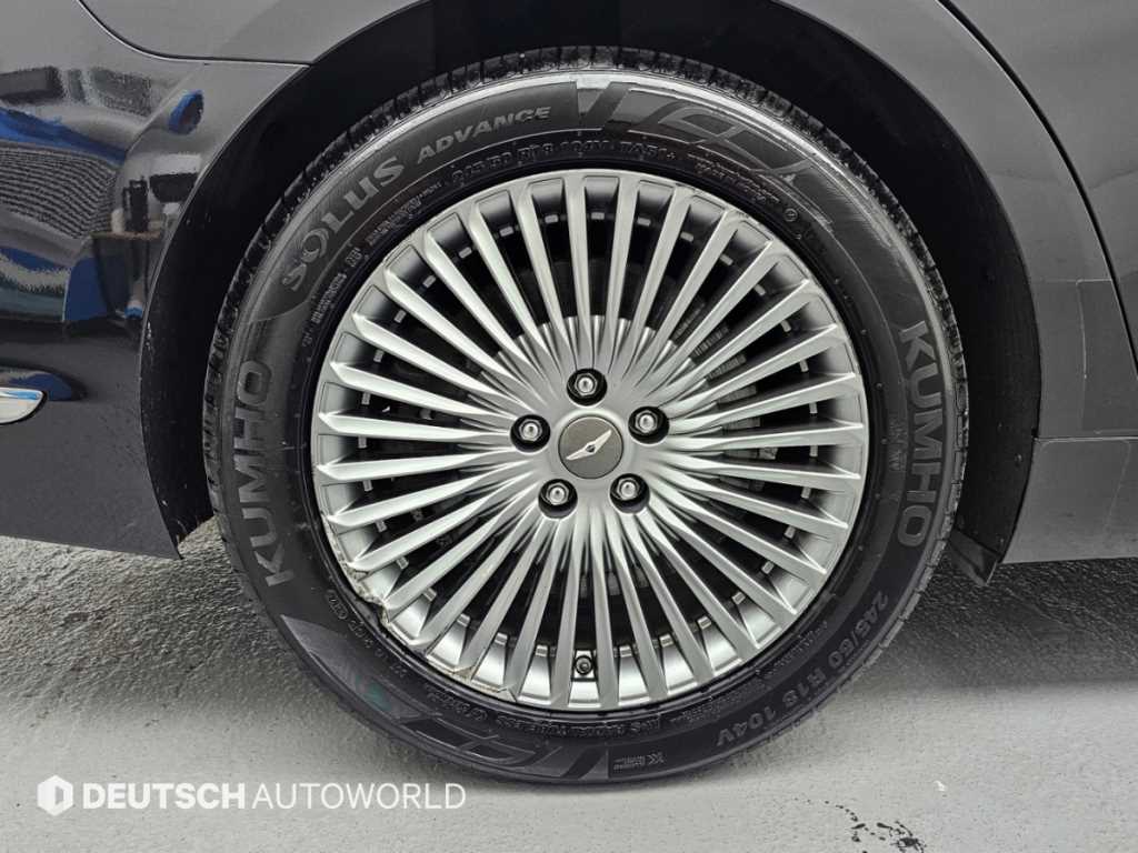Genesis G90 — photo 05