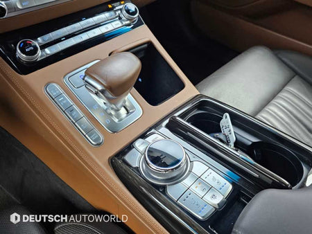 Genesis G90 — photo 09