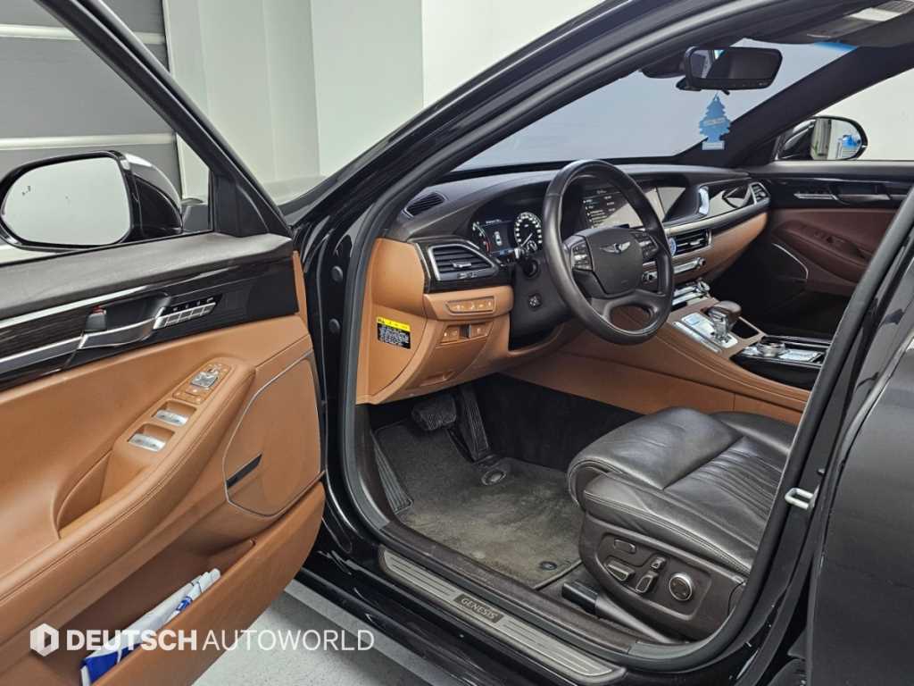 Genesis G90 — photo 11