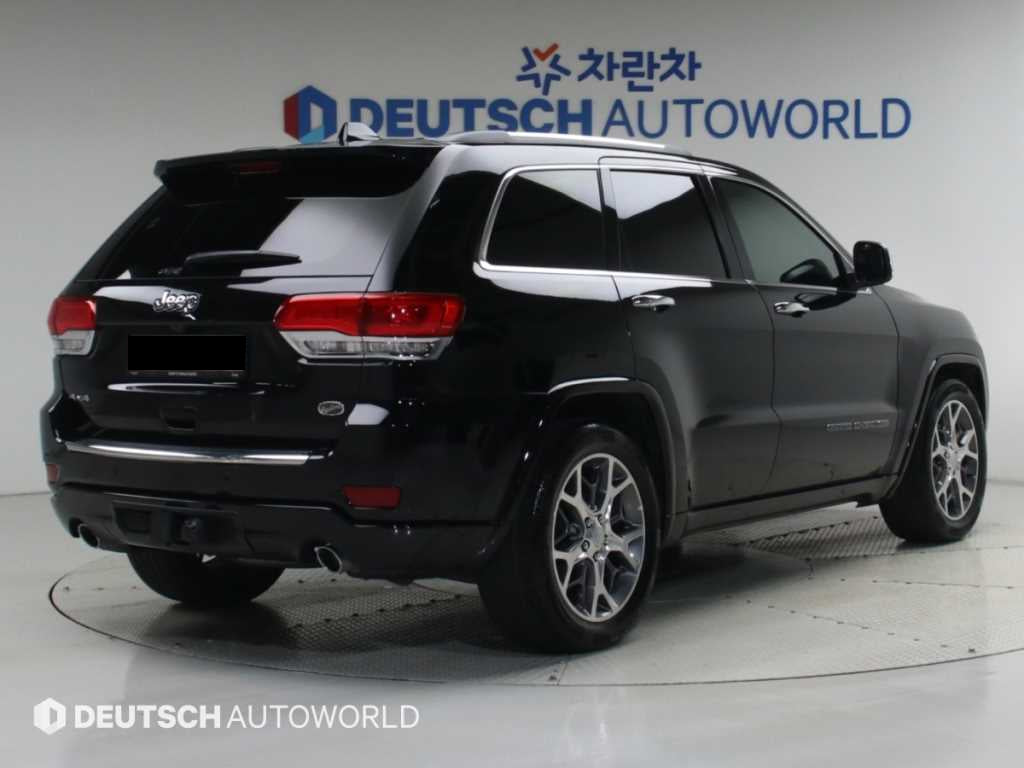 Jeep Cherokee — photo 02