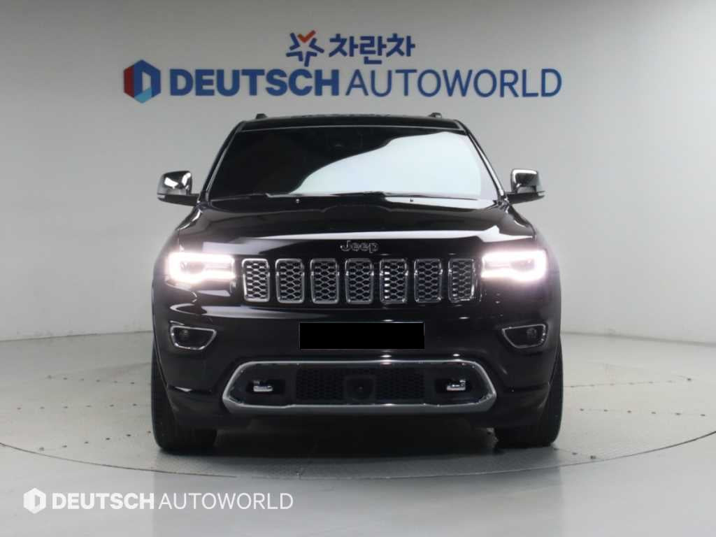 Jeep Cherokee — photo 03