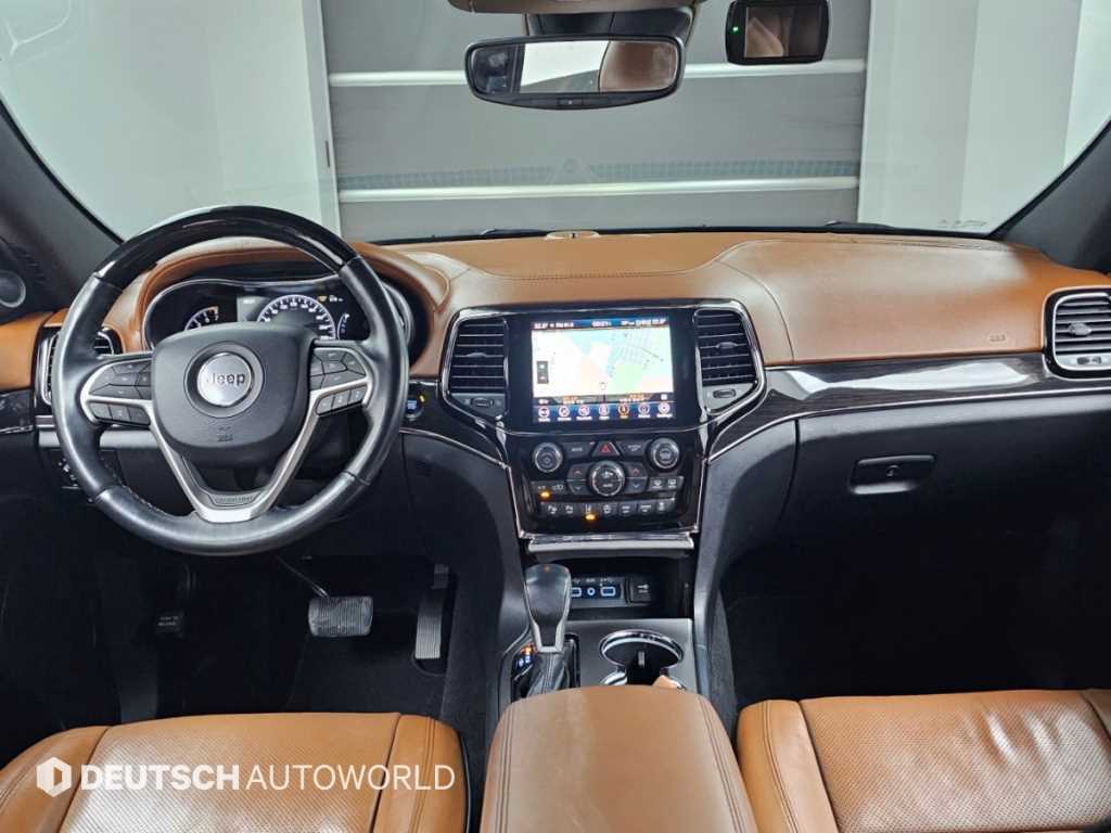 Jeep Cherokee — photo 07