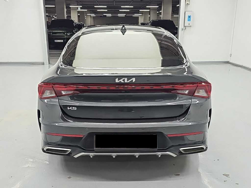 Kia K5 — photo 03