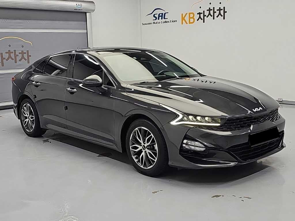 Kia K5 — photo 04
