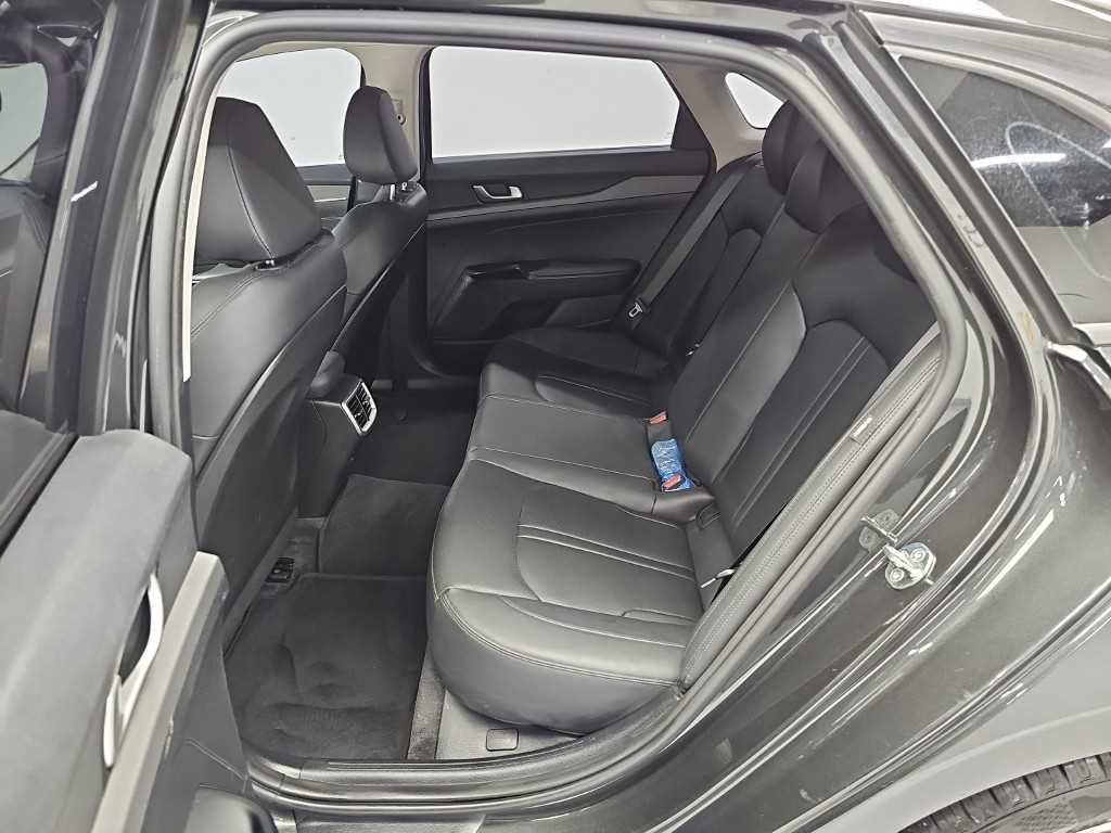 Kia K5 — photo 12