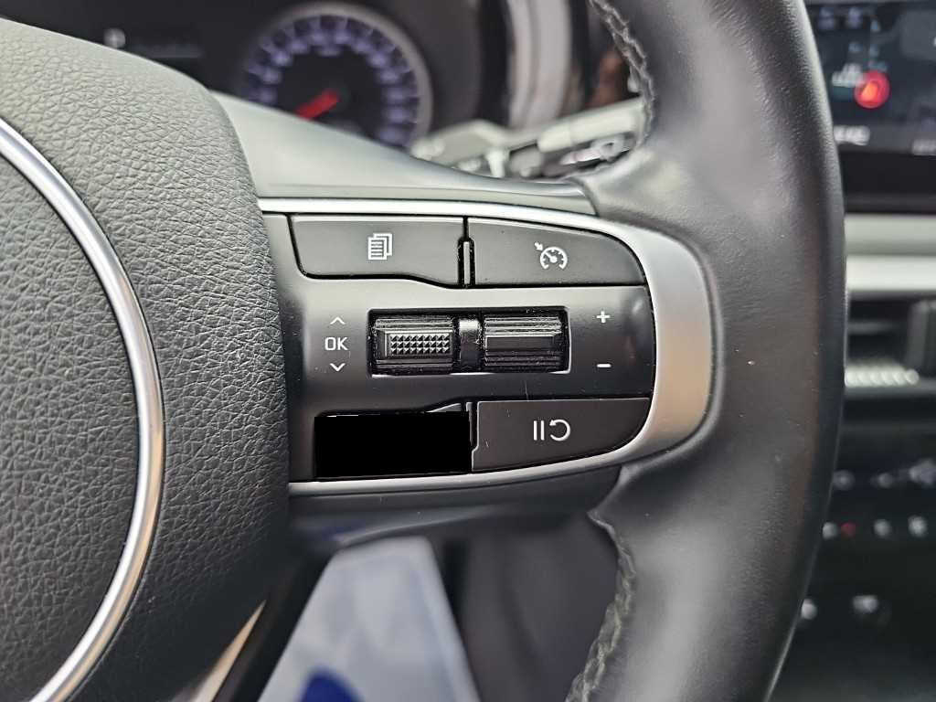 Kia K5 — photo 16