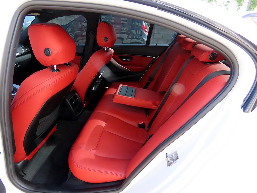BMW 3-Series — photo 06
