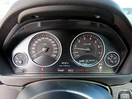 BMW 3-Series — photo 09