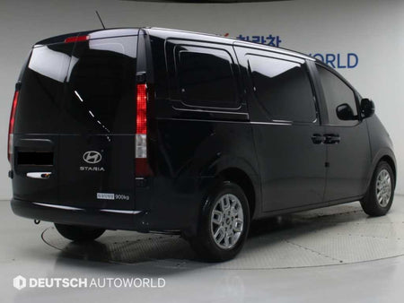 Hyundai Staria — photo 02