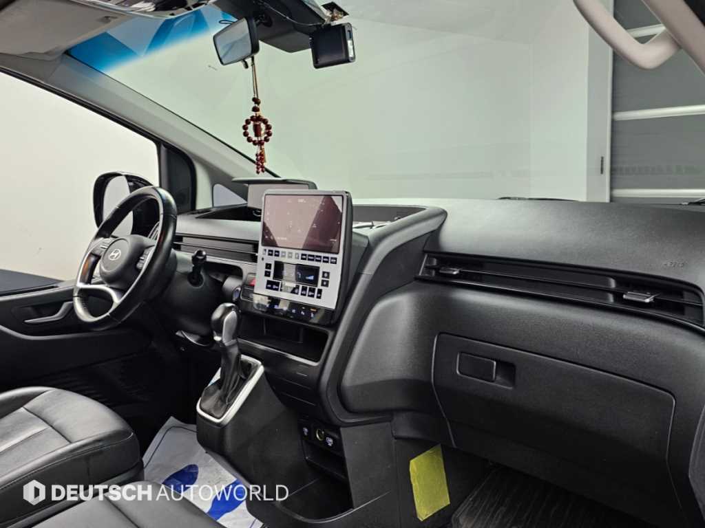 Hyundai Staria — photo 07