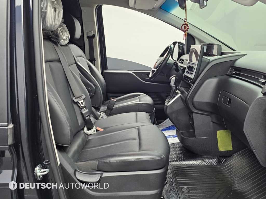 Hyundai Staria — photo 10