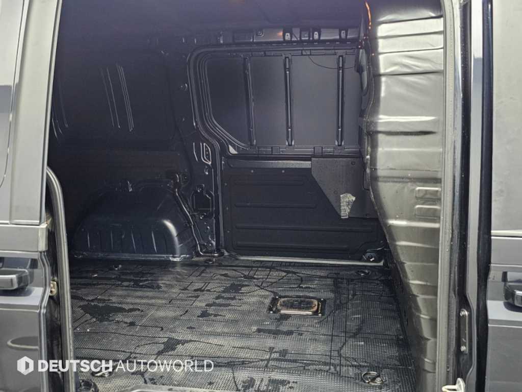 Hyundai Staria — photo 12