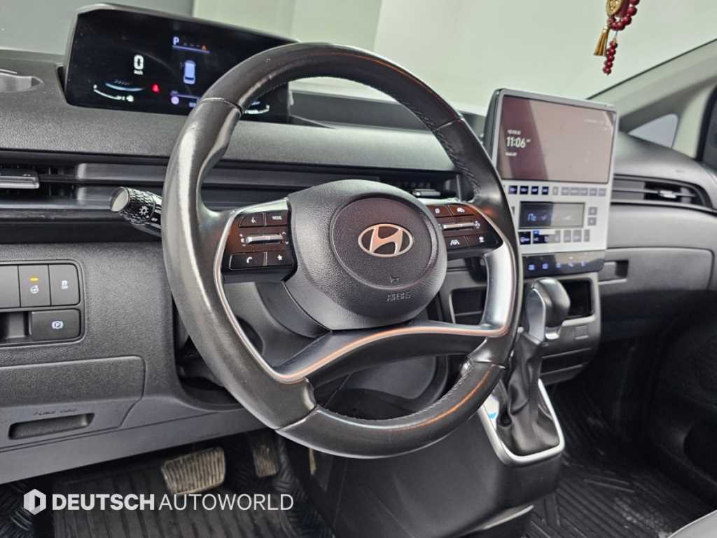 Hyundai Staria — photo 13