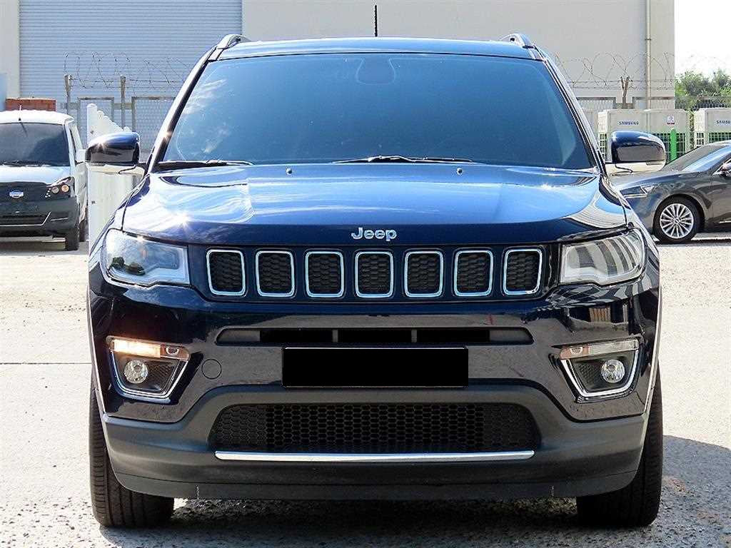 Jeep Compass — photo 01