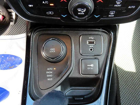 Jeep Compass — photo 15