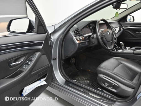 BMW 5-Series — photo 11