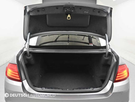BMW 5-Series — photo 19
