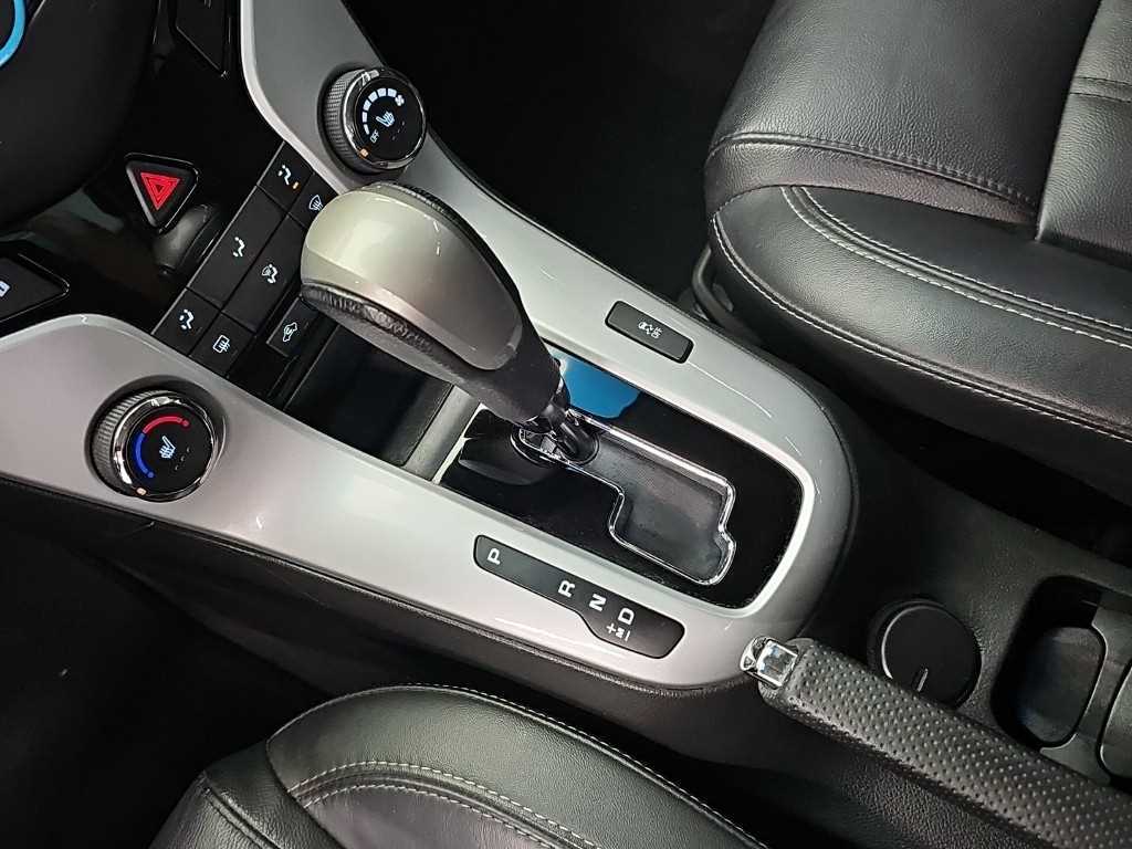 CHEVROLET Cruze — photo 08