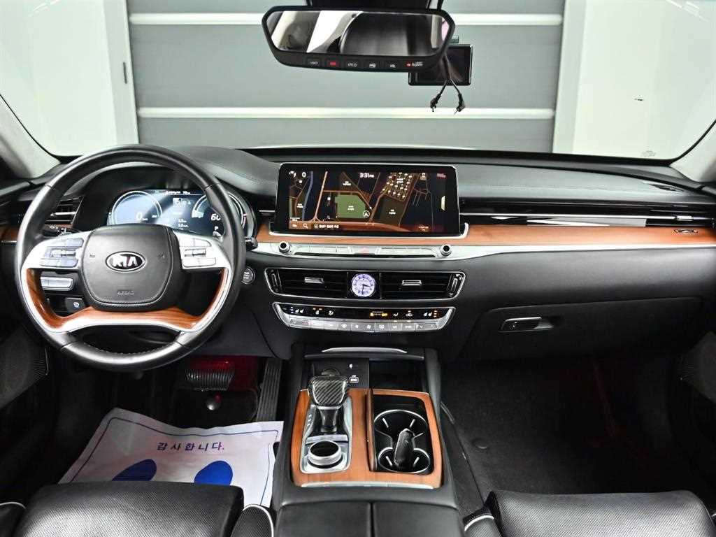 Kia K9 — photo 08