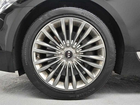 Kia K9 — photo 20