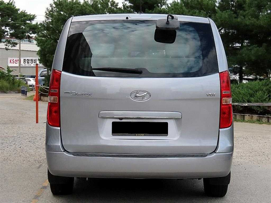 Hyundai Starex — photo 04