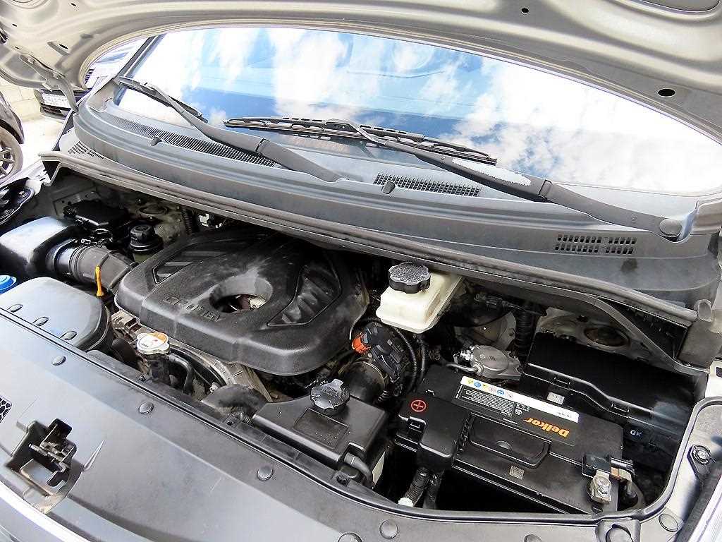 Hyundai Starex — photo 18