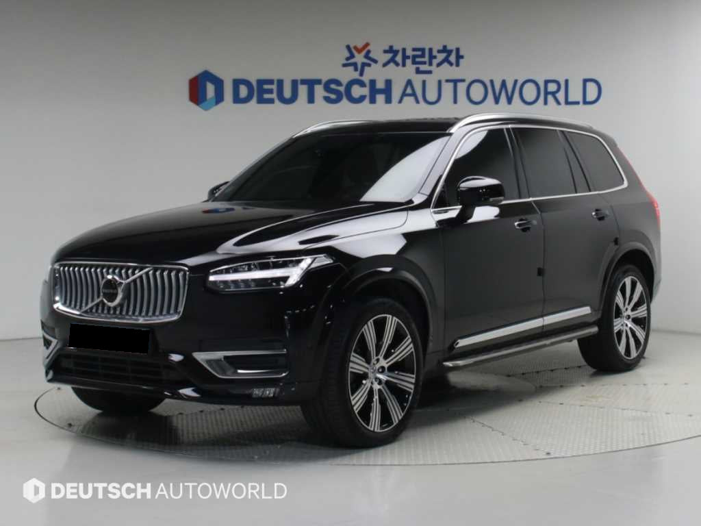 Volvo XC90 — photo 01