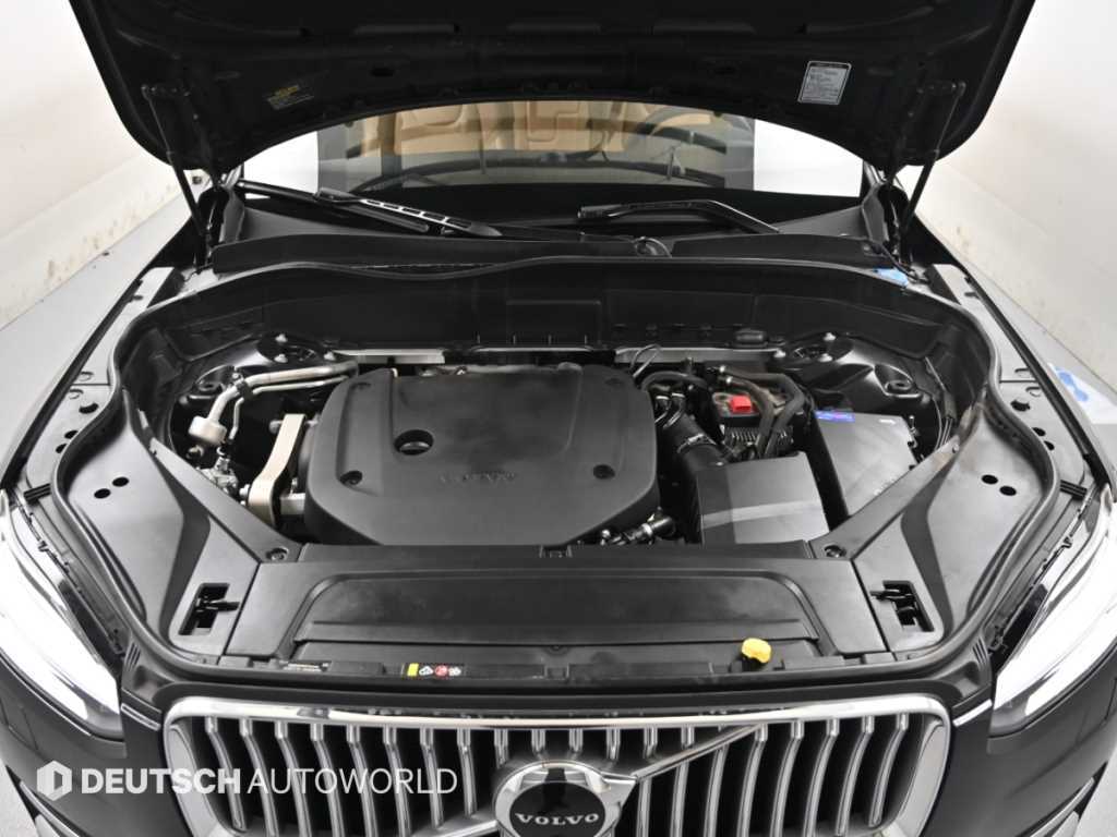 Volvo XC90 — photo 06