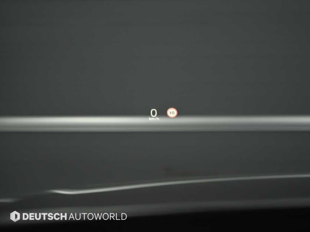 Volvo XC90 — photo 17
