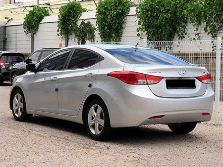 Hyundai Avante — photo 03